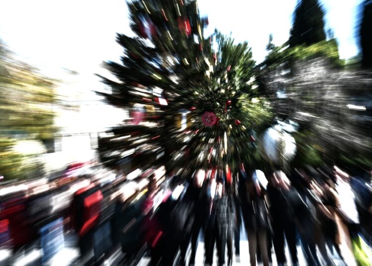 Η Ελλάδα «λιγοστεύει»: Ποιο είναι το πραγματικό μέγεθος του πληθυσμού