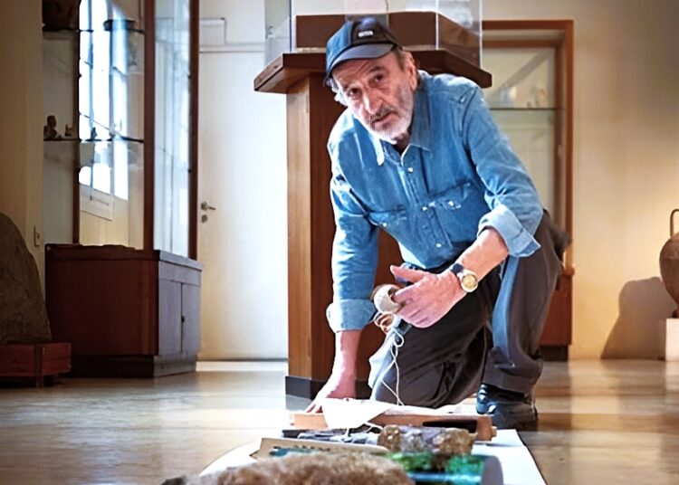 Πέθανε ο εικαστικός Γιάννης Μπουτέας: O καλλιτέχνης που έδωσε «φως» στη σύγχρονη ελληνική τέχνη