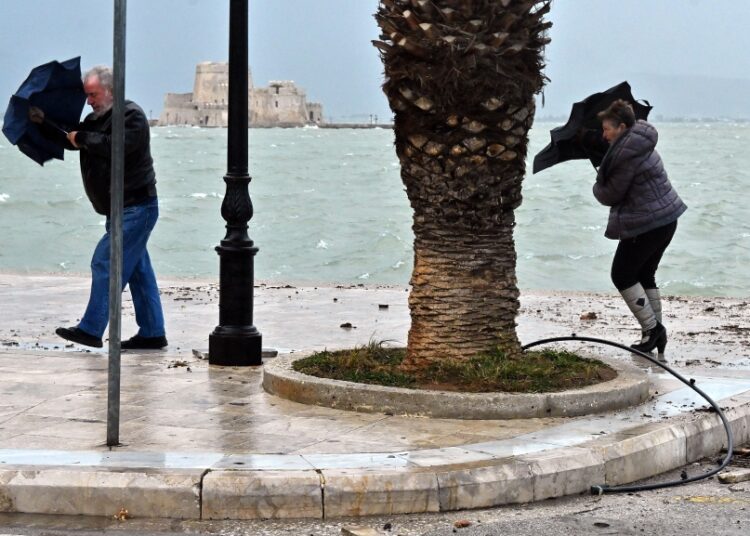 Κακοκαιρία διαρκείας με βροχές, καταιγίδες και χιόνια: Ποιες περιοχές επηρεάζονται μέχρι την Δευτέρα