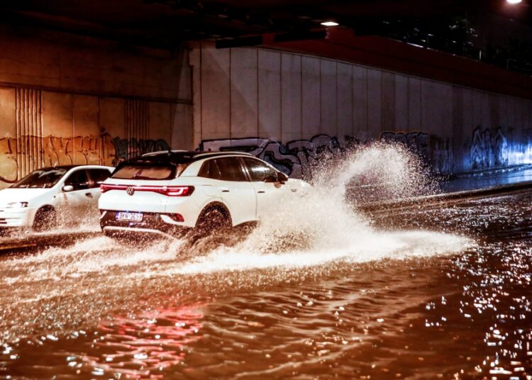 Κυκλοφοριακές ρυθμίσεις στην Αττική λόγω κακοκαιρίας: Πού υπάρχουν διακοπές και εκτροπές