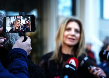 Καρυστιανού: «Δεν έχω πρόγραμμα» αλλά «θα κατέβω σίγουρα στις επόμενες εκλογές»