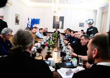 Αγροτικό σε κομβική φάση καθώς ξεκινά η συνάντηση στο Μαξίμου (video&φωτό)