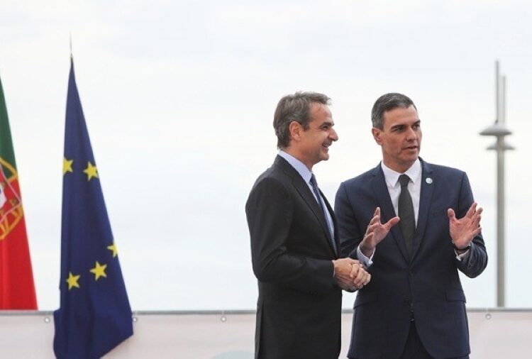 Αθήνα και Μαδρίτη σε κοινό μέτωπο για επενδύσεις, ασφάλεια και κλιματική κρίση