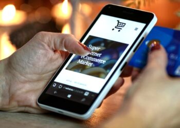 Alert Kaspersky: Κυβερνοαπατεώνες καραδοκούν πίσω από τα ψηφιακά καλάθια των εκπτώσεων