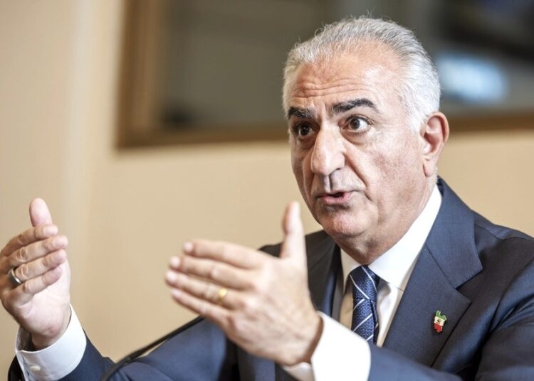 Η επόμενη μέρα στο Ιράν στο επίκεντρο του διαγγέλματος Παχλαβί: «Το καθεστώς θα πέσει – Επιστρέφω»