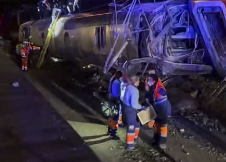 Σύγκρουση τρένων υψηλής ταχύτητας στην Ισπανία