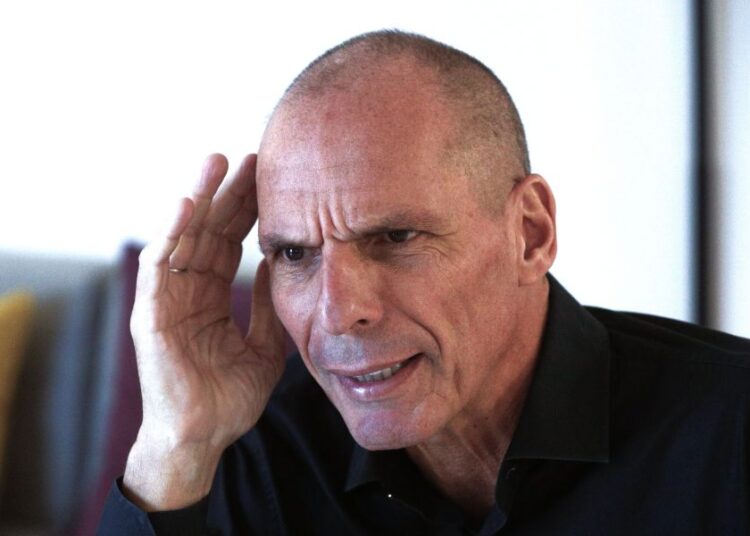 Η πιο αποκαλυπτική εξομολόγηση Βαρουφάκη: «Χόρευα 16 ώρες με ecstasy»