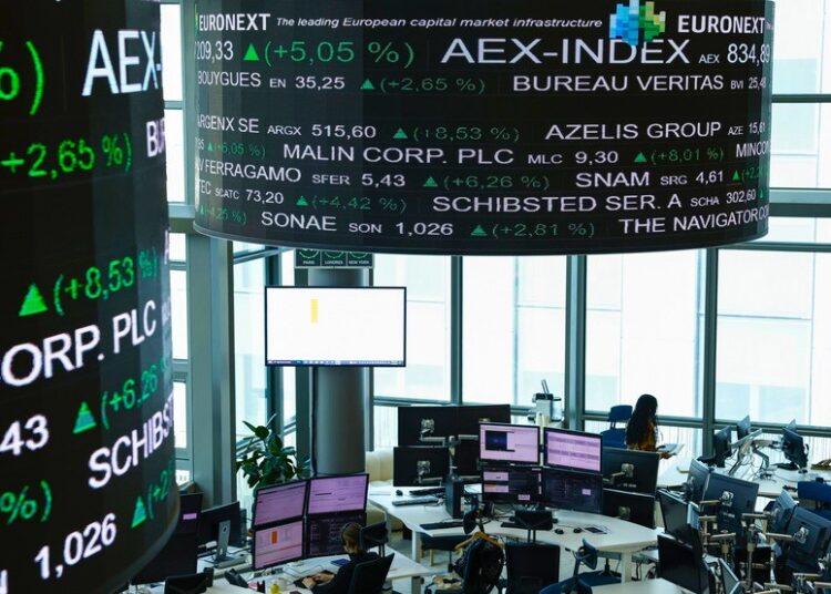 «Πράσινα» ταμπλό στις ευρωαγορές: Ράλι στο Παρίσι, ισχυρό Λονδίνο, πίεση στη Φρανκφούρτη