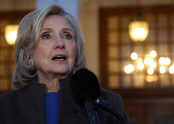 Χίλαρι Κλίντον στο Κογκρέσο: «Δεν συνάντησα ποτέ τον Επστάιν»