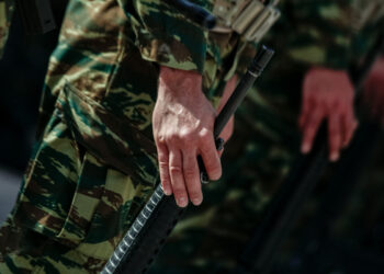 Στρατιωτική θητεία 2026: Όλες οι αλλαγές από σήμερα σε εκπαίδευση, αποζημίωση και συσσίτιο