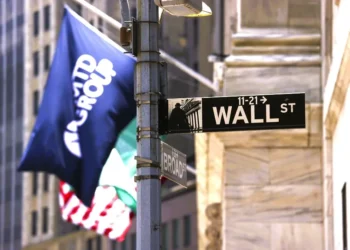 Wall Street σε mode απομείωσης ρίσκου: Απώλειες σε Dow, S&P 500 και Nasdaq