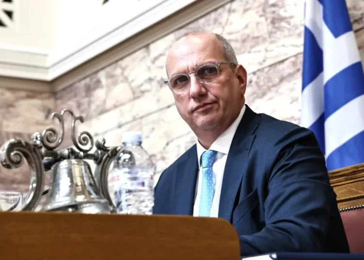 Διακομματική για Πρωτογενή Τομέα: Στο «κόκκινο» μελισσοκομία, αλιεία και νέοι αγρότες