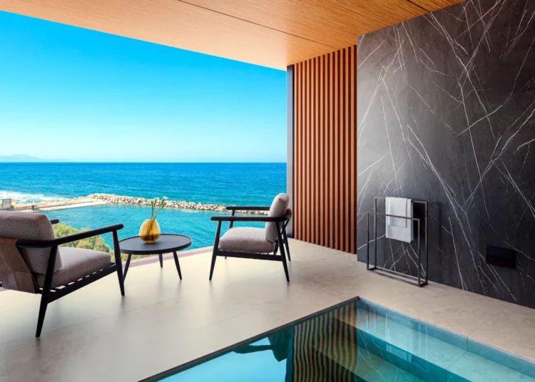  Hilton: Ποια είναι η διοικητική ομάδα που αναλαμβάνει τη διαχείριση του ολοκαίνουργιου ξενοδοχείου στα Χανιά