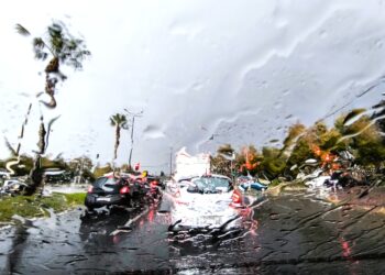 Αλλάζει ο καιρός το τριήμερο: Πτώση θερμοκρασίας και τοπικές καταιγίδες – Η πρόγνωση για Καθαρά Δευτέρα