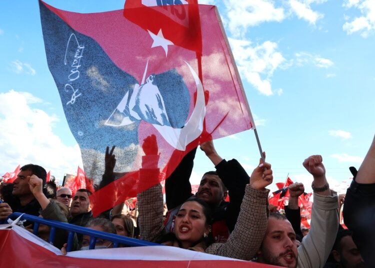 Κεμαλιστές «ξαναπιάνουν» τα Ίμια και πιέζουν για «περισσότερη δράση» στο Αιγαίο