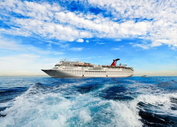 Η κρουαζιέρα τροφοδοτεί ΑΕΠ και ναυπηγεία: Προειδοποίηση CLIA για μη βιώσιμα δρομολόγια