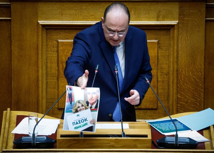 «Μαϊμού» επιδόματα του ΟΠΕΚΑ: Λαζαρίδης κατά ΠΑΣΟΚ για την υπόθεση Αναστασία Χατζηδάκη