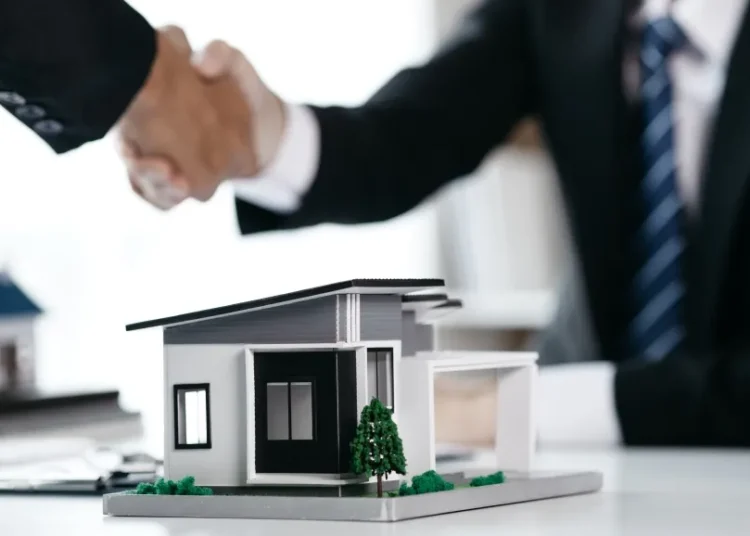 Κλείνει η «ψαλίδα» τιμών μεταξύ Ελλήνων και ξένων στην αγορά κατοικίας: Από premium 38% στο 8% μέσα σε έναν χρόνο