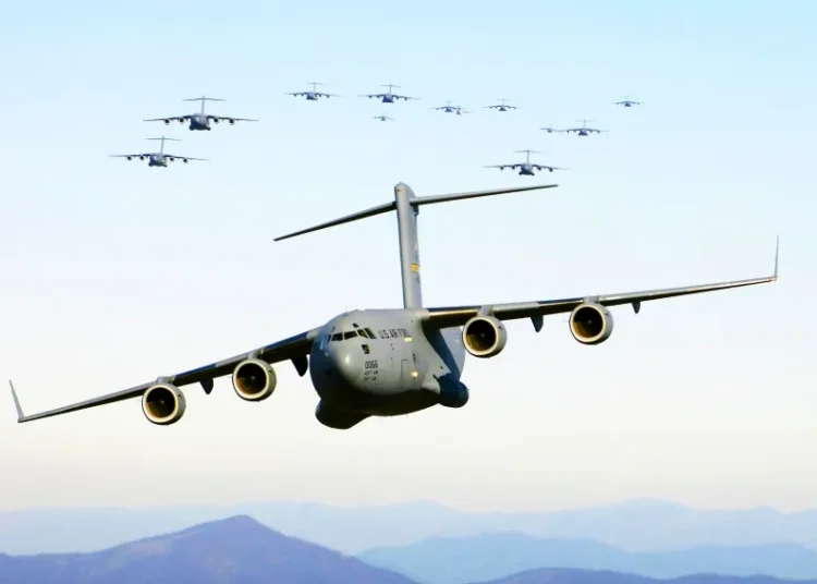 Αμυντική στροφή στην Ευρώπη: Το σχέδιο-ομπρέλα για επενδύσεις σε drones και βιομηχανική ενίσχυση