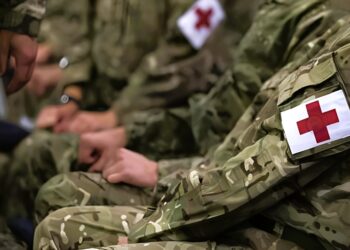 Καθορίστηκαν οι άγονες ειδικότητες στρατιωτικών ιατρών για την επόμενη 5ετία: Τα νέα κίνητρα