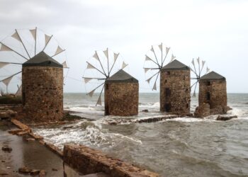 Επιδείνωση καιρού: Σε «Red Code» Πελοπόννησος, Δυτική Ελλάδα, Ιόνιο και Ήπειρος