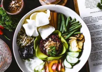 «Μικρό Πάσχα» η Σαρακοστή για το εμπόριο: Διψήφια άνοδος σε θαλασσινά και φυτικά προϊόντα