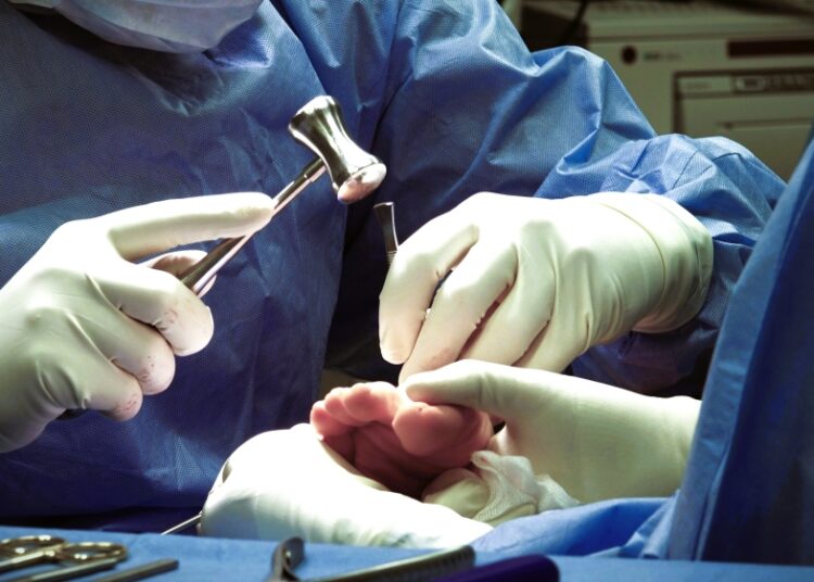 Απογευματινά χειρουργεία: Πτώση 60% στις αναμονές για βαριά περιστατικά