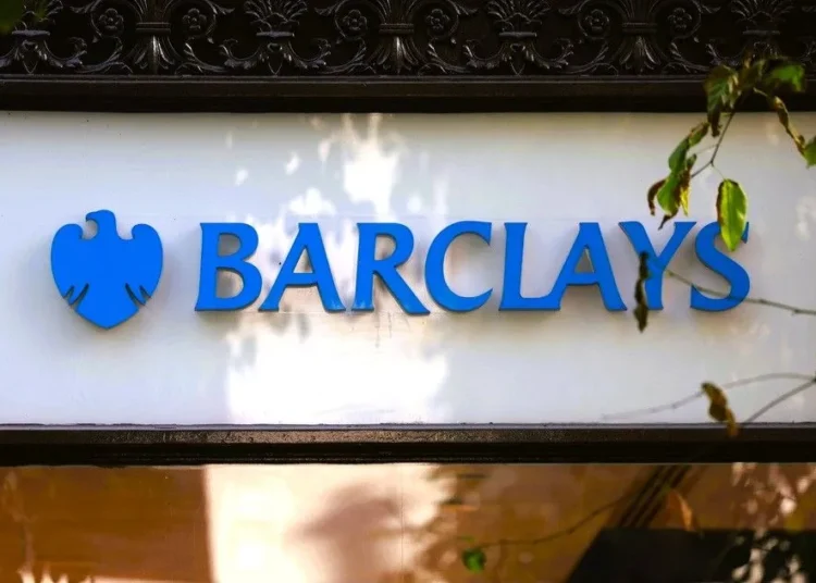 Barclays: Η μεταβλητότητα στις αγορές ήρθε για να μείνει – Γιατί προτιμά αμερικανικές από ευρωπαϊκές μετοχές