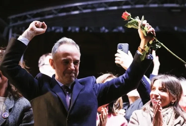 Γαλλία: Η «διαιρεμένη» Αριστερά κυριαρχεί στις μεγάλες πόλεις – Παρίσι, Μασσαλία, Λυών στο κόκκινο