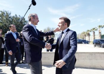 Μητσοτάκης – Μακρόν – Χριστοδουλίδης: Η Κύπρος δεν θα μείνει μόνη της