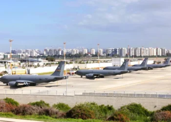 Ισραήλ: Το Αεροδρόμιο Μπεν Γκουριόν ανοίγει εκ νέου – Πολιτικές πτήσεις μόνο σε «εξαιρετικά περιορισμένη μορφή»