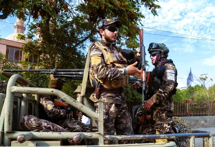 Πακιστάν-Αφγανιστάν: Η εκεχειρία κατέρρευσε, νέος κύκλος βίας στα σύνορα