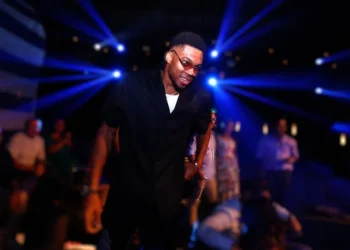 Ο Αντετοκούνμπο στο Ευρωπαϊκό Τάγμα της Αξίας – Συγχαρητήρια από τον πρωθυπουργό