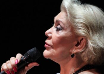 Μαρινέλλα: Το συγκινητικό αντίο των Ελλήνων καλλιτεχνών στην μεγάλη φωνή της Ελλάδας