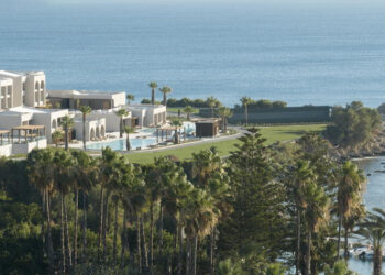 ELLA RESORTS: Συμφωνία χρηματοδότησης 710 εκατ. ευρώ από την Πειραιώς