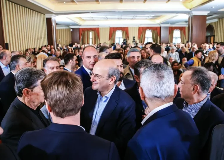 Χατζηδάκης: Έως 1 δισ. στους αγρότες μέχρι τον Ιούνιο – Το σχέδιο ανασυγκρότησης της Θεσσαλίας