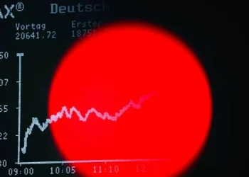 Ευρωπαϊκά χρηματιστήρια υπό πίεση: DAX και CAC στο «κόκκινο» – Επιστρέφει η μεταβλητότητα