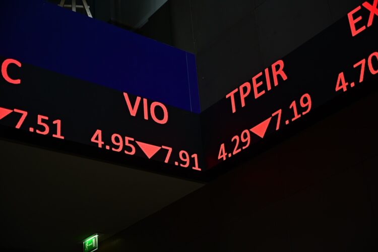 Στιγμιότυπο από το Χρηματιστήριο της Αθήνας, Δευτέρα 7 Απριλίου 2025. 
(ΚΩΣΤΑΣ ΤΖΟΥΜΑΣ/EUROKINISSI)