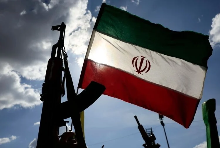 Στην αντεπίθεση το Ιράν: Απειλές για σκληρά αντίποινα και αδιέξοδο στις διαπραγματεύσεις με τις ΗΠΑ