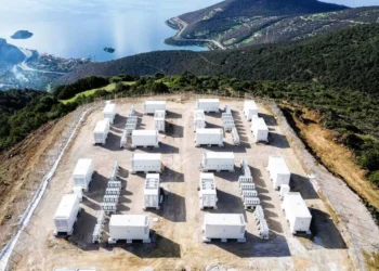 MORE: Στην «πρίζα» τα τρία πρώτα μεγάλα έργα αποθήκευσης ενέργειας