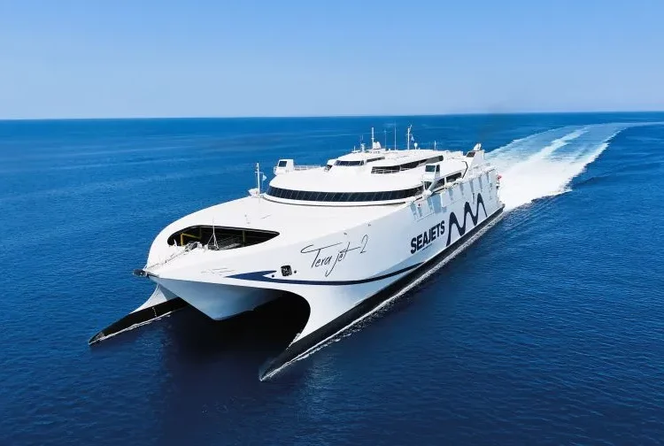 SEAJETS ρίχνει τις τιμές για Άνδρο και Τήνο με εισιτήρια από 24,50€ – Οι προσφορές Απριλίου (video & φωτό)