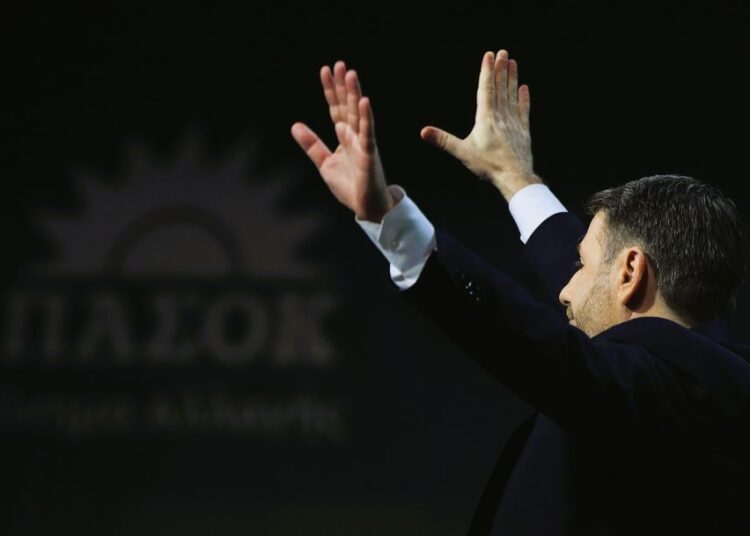 «Δεν αξίζει αυτή η εικόνα στη χώρα»: Ο Ανδρουλάκης ανεβάζει τους τόνους και ζητά άμεση προσφυγή στις κάλπες