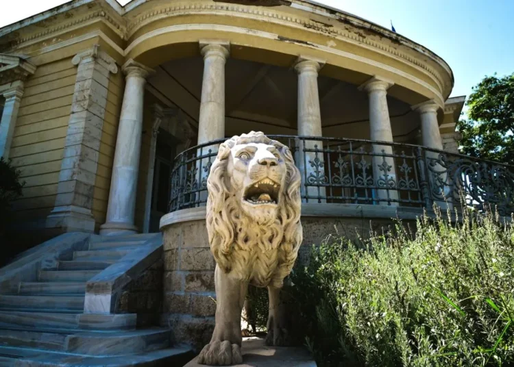 Διατηρητέα ακίνητα: «Ωρολογιακή βόμβα» για ιδιοκτήτες και πόλεις