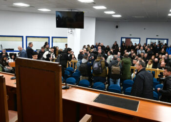 Δίκη για τα Τέμπη: Επανεκκίνηση με αυστηρά μέτρα ασφαλείας και αναδιαμόρφωση της αίθουσας
