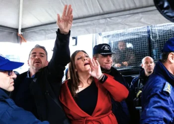 Χάος στη Λάρισα: Διακόπηκε η δίκη για τα βίντεο των Τεμπών