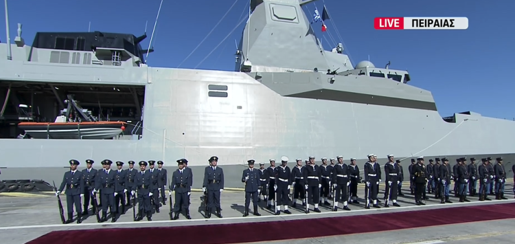 «Κίμωνας»: Η κοινή επίσκεψη Μητσοτάκη – Μακρόν στη φρεγάτα live