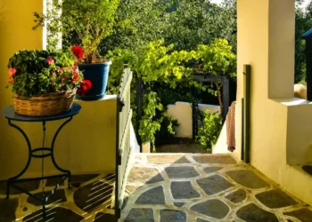  Εξοχική κατοικία: Από το Ντουμπάι στροφή στην Ελλάδα – Οι νέες ευκαιρίες μετά τον πόλεμο στο Ιράν