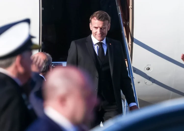 Μακρόν από Αθήνα: Στήριξης προς την Ελλάδα σε περίπτωση απειλής