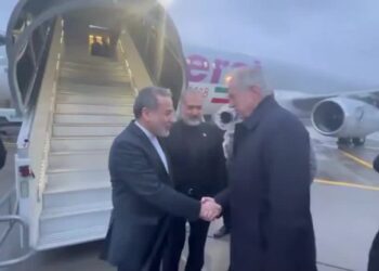 Στη Ρωσία ο Αραγτσί: Κατηγορεί τις ΗΠΑ για το «ναυάγιο» στο Ισλαμαμπάντ – Κλιμακώνονται οι συγκρούσεις Χεζμπολάχ–Ισραήλ