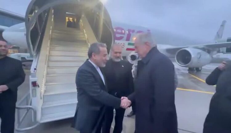 Στη Ρωσία ο Αραγτσί: Κατηγορεί τις ΗΠΑ για το «ναυάγιο» στο Ισλαμαμπάντ – Κλιμακώνονται οι συγκρούσεις Χεζμπολάχ–Ισραήλ